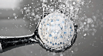douche eau chaude chauffe-eau thermodynamique